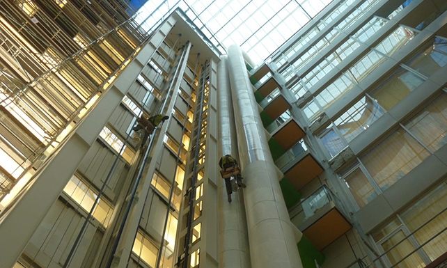 Treballs verticals a l'Edifici Caja Madrid (Barcelona)